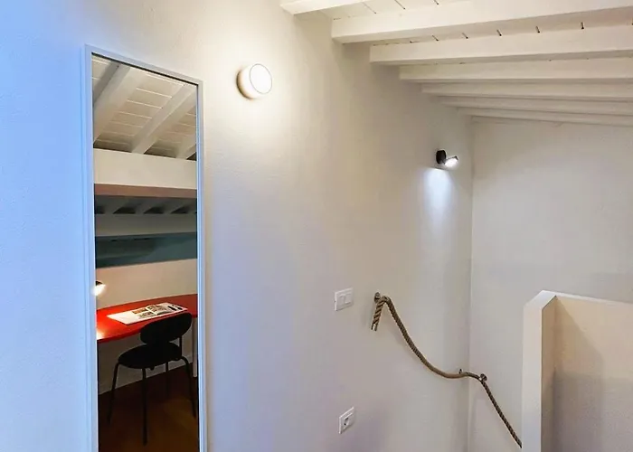 Apartament Red Lily *